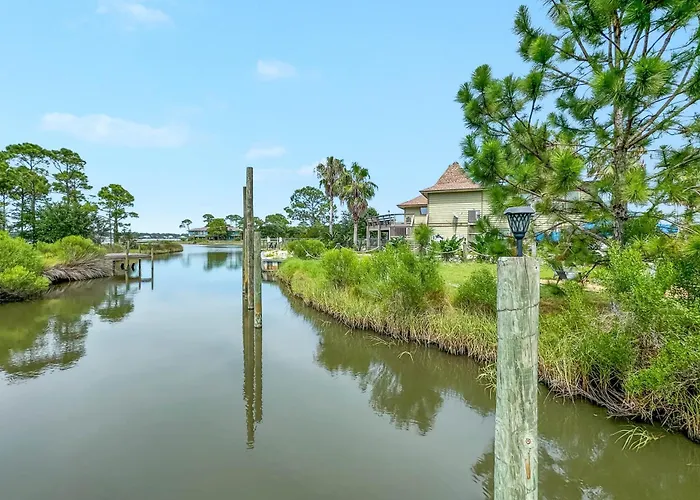 Lagoon Luxury *
